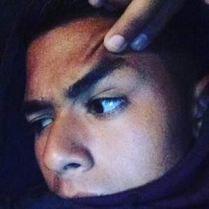 Meet your Posher, Sebastian